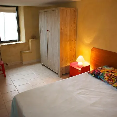 Prázdninový dům Petite Maison De Village, Lumineuse Et Silencieuse