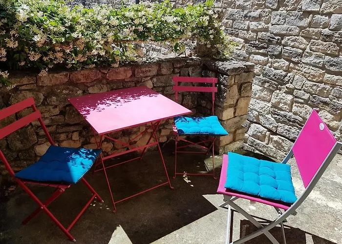 Petite Maison De Village, Lumineuse Et Silencieuse *